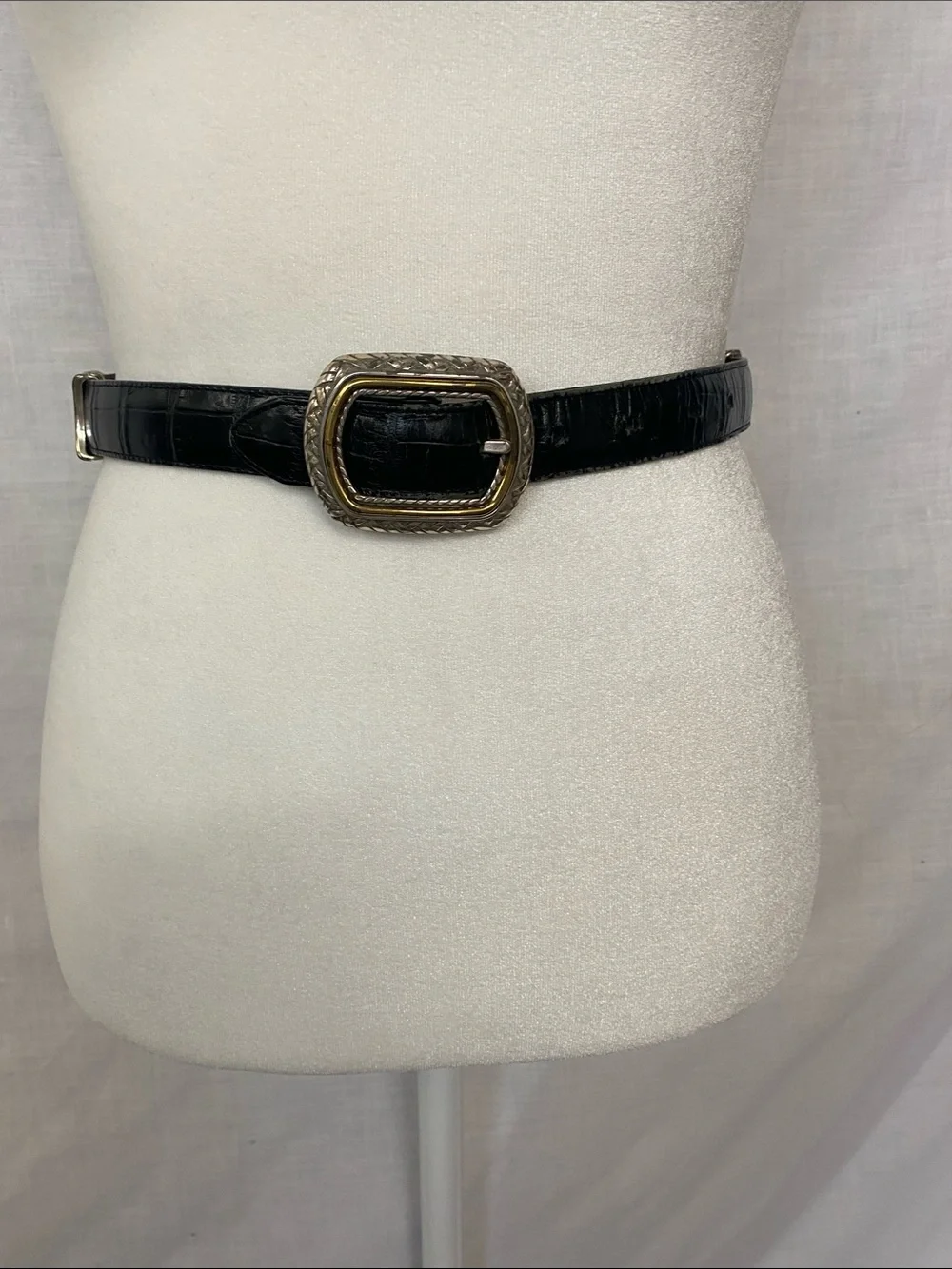 Croc-Effect Black Leather Belt with Ornate Gold Buckle
